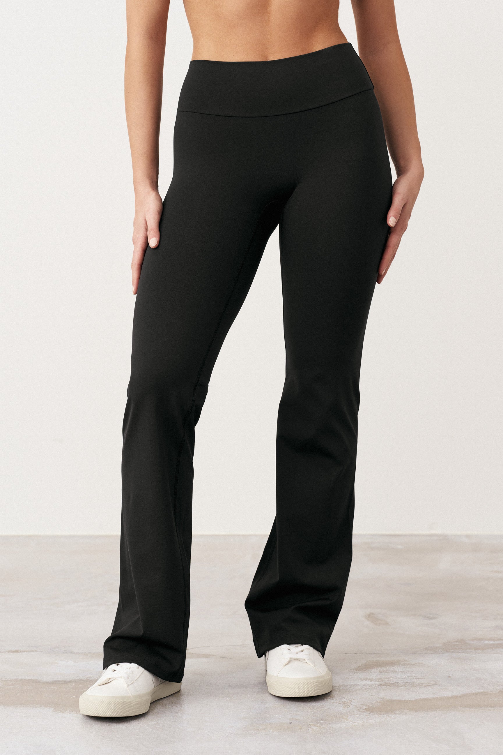 Signature Flared Leggings - for dame - Famme - Leggings